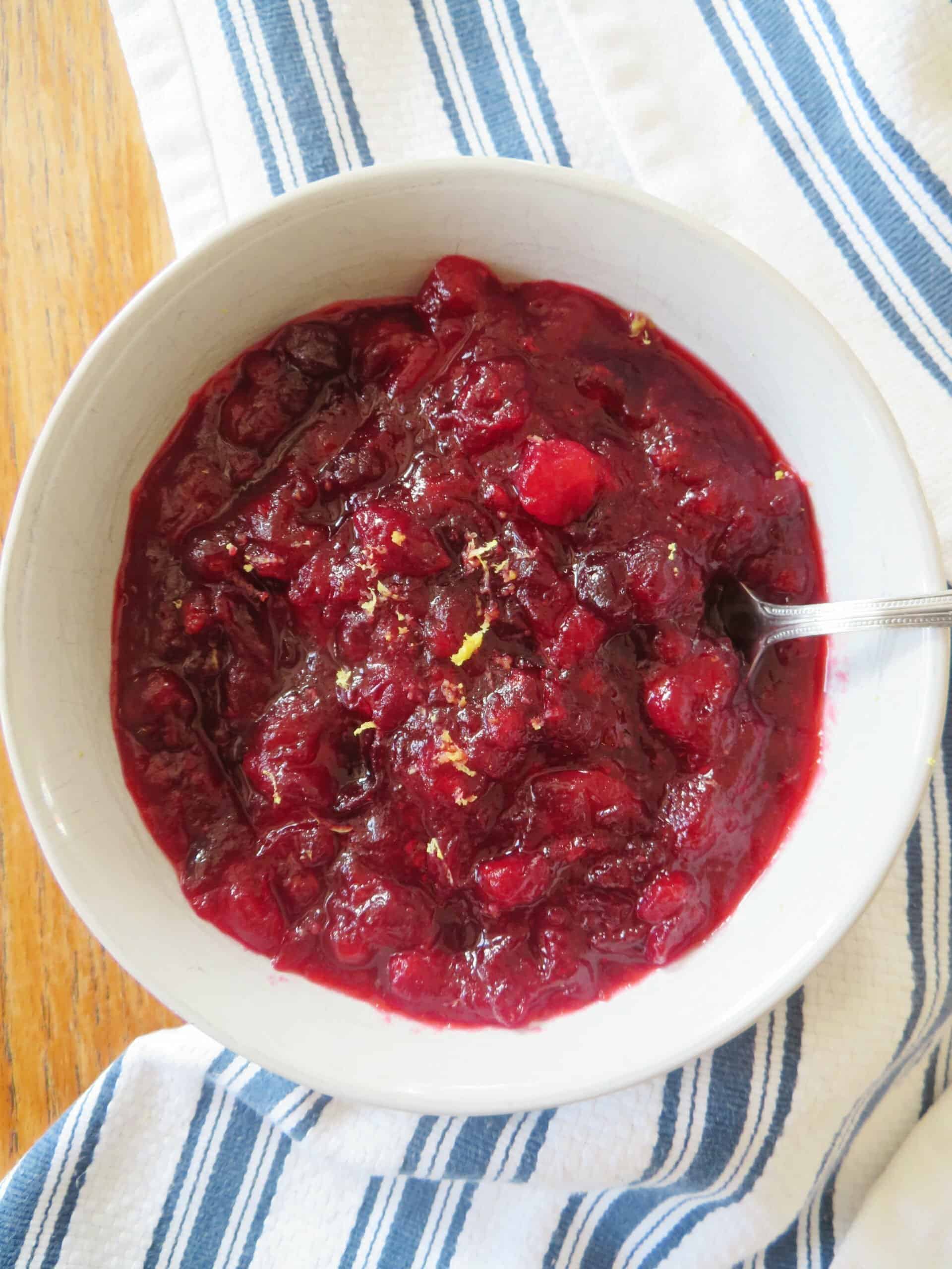 5-Ingredient Homemade Cranberry Sauce