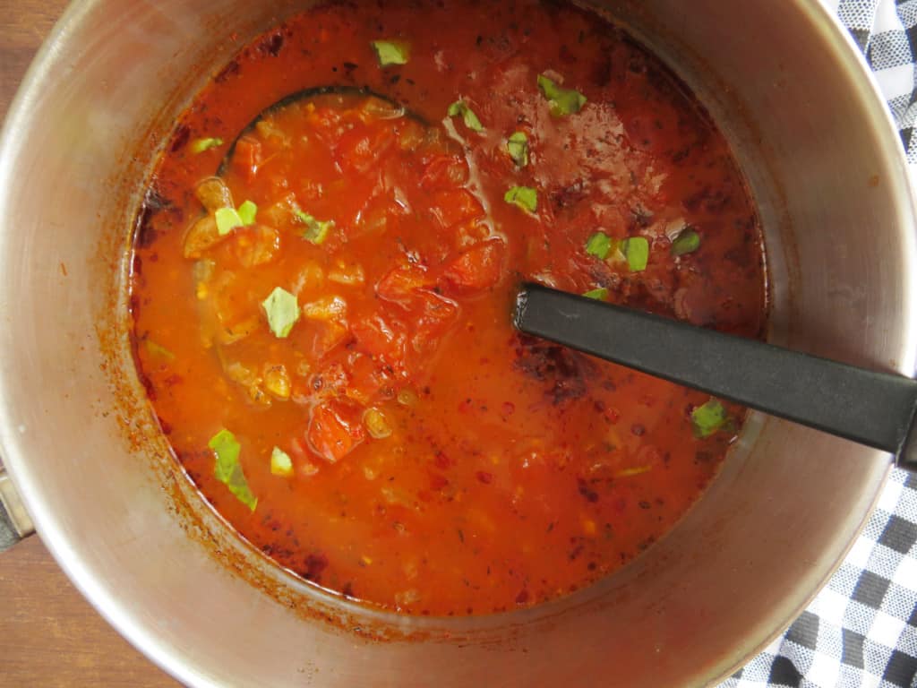 homemade roasted tomato sauce