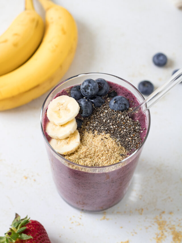 Healthy Strawberry Banana Blueberry Smoothie The Midwest Kitchen Blog