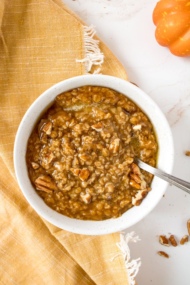 Oatmeal with pumpkin and nuts.